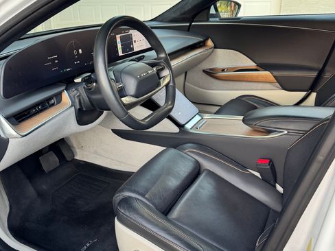 Used 2023 Lucid Air Touring image 6