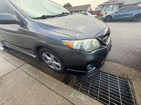 Used 2012 Toyota Corolla S FWD image 5