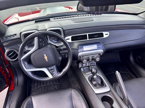 Used 2012 Chevrolet Camaro SS RWD image 12