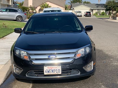 Used 2011 Ford Fusion SEL w/ 302A Rapid Spec Order Code image 2