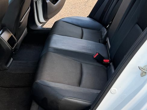 Used 2019 Honda Accord Sport image 15