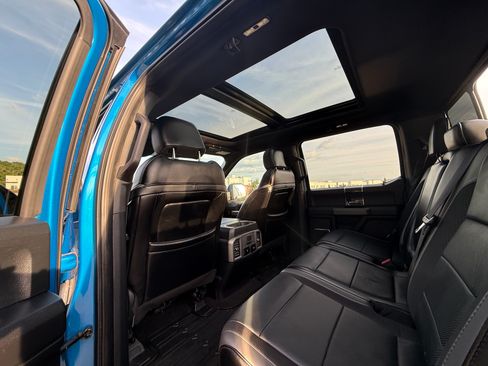 Used 2019 Ford F150 Raptor w/ Equipment Group 802A Luxury AWD/4WD image 19