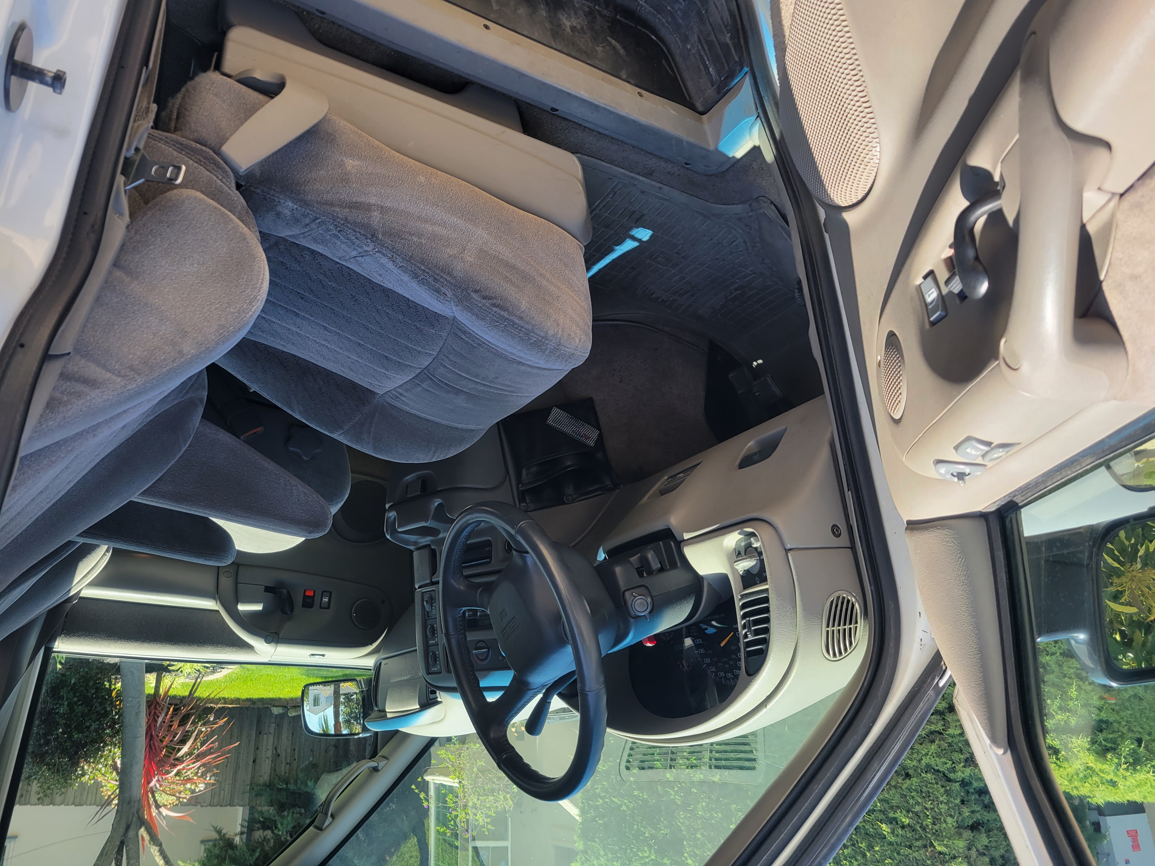 Used 1998 GMC Safari AWD image 10