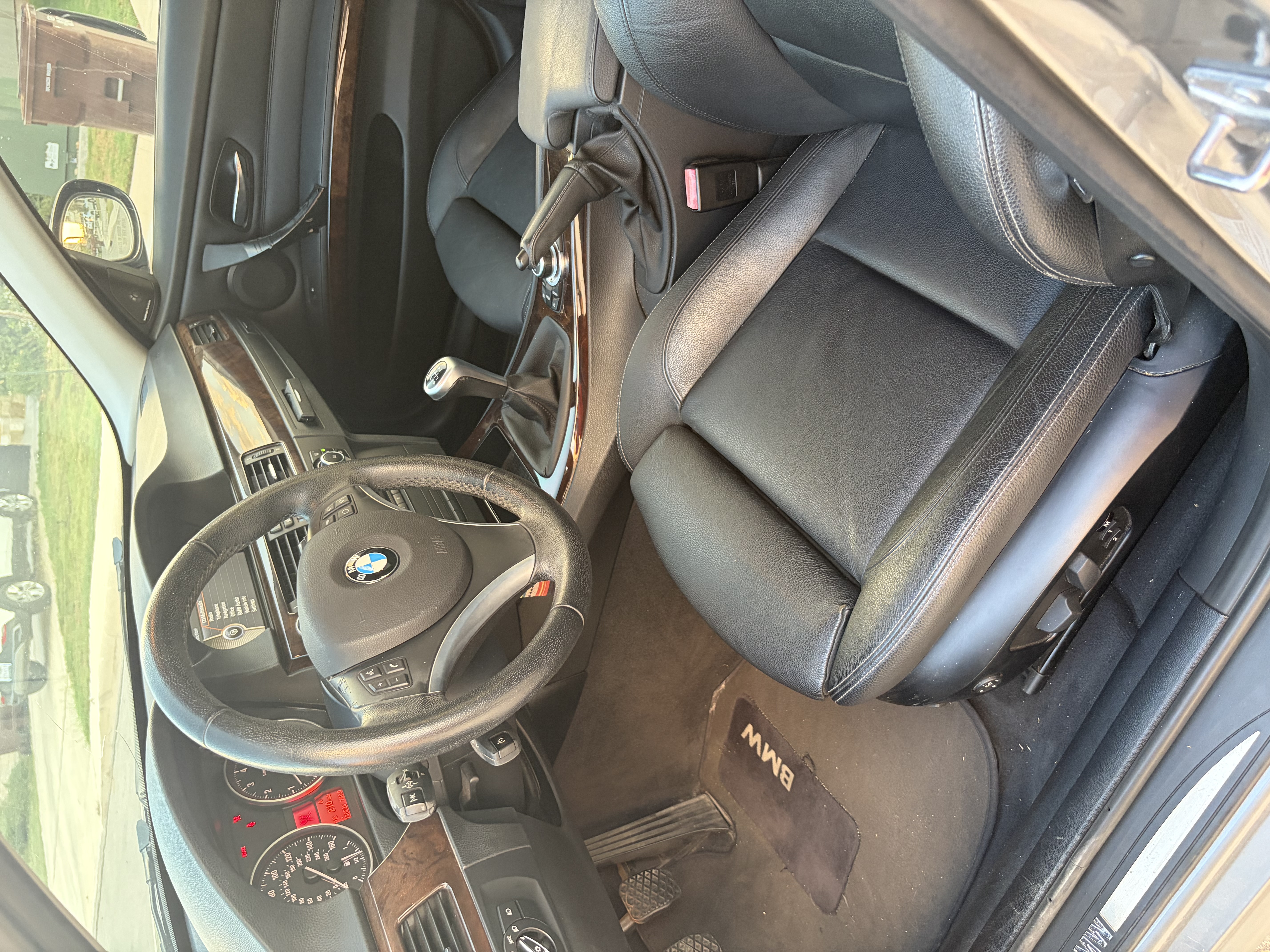 Used 2011 BMW 328i xDrive Sedan AWD/4WD image 18