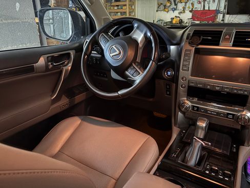 Used 2021 Lexus GX 460 Premium image 8