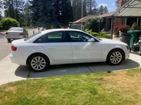 Used 2013 Audi A4 2.0T Premium w/ Convenience Pkg image 4