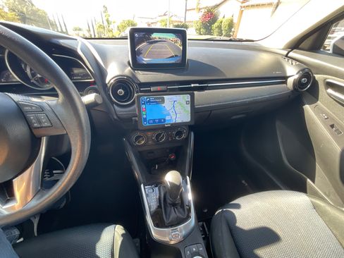 Used 2017 Toyota Yaris iA FWD image 13