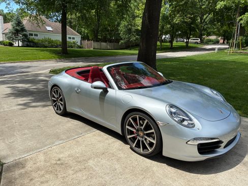 Used 2014 Porsche 911 Carrera S RWD image 12