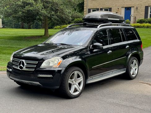 Used 2011 Mercedes-Benz GL 550 4MATIC image 1