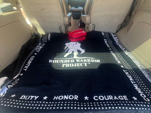 Used 2007 Chevrolet Tahoe LTZ w/ LTZ Preferred Equipment Group image 13