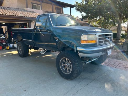 Used 1997 Ford F350 4x4 Regular Cab image 1