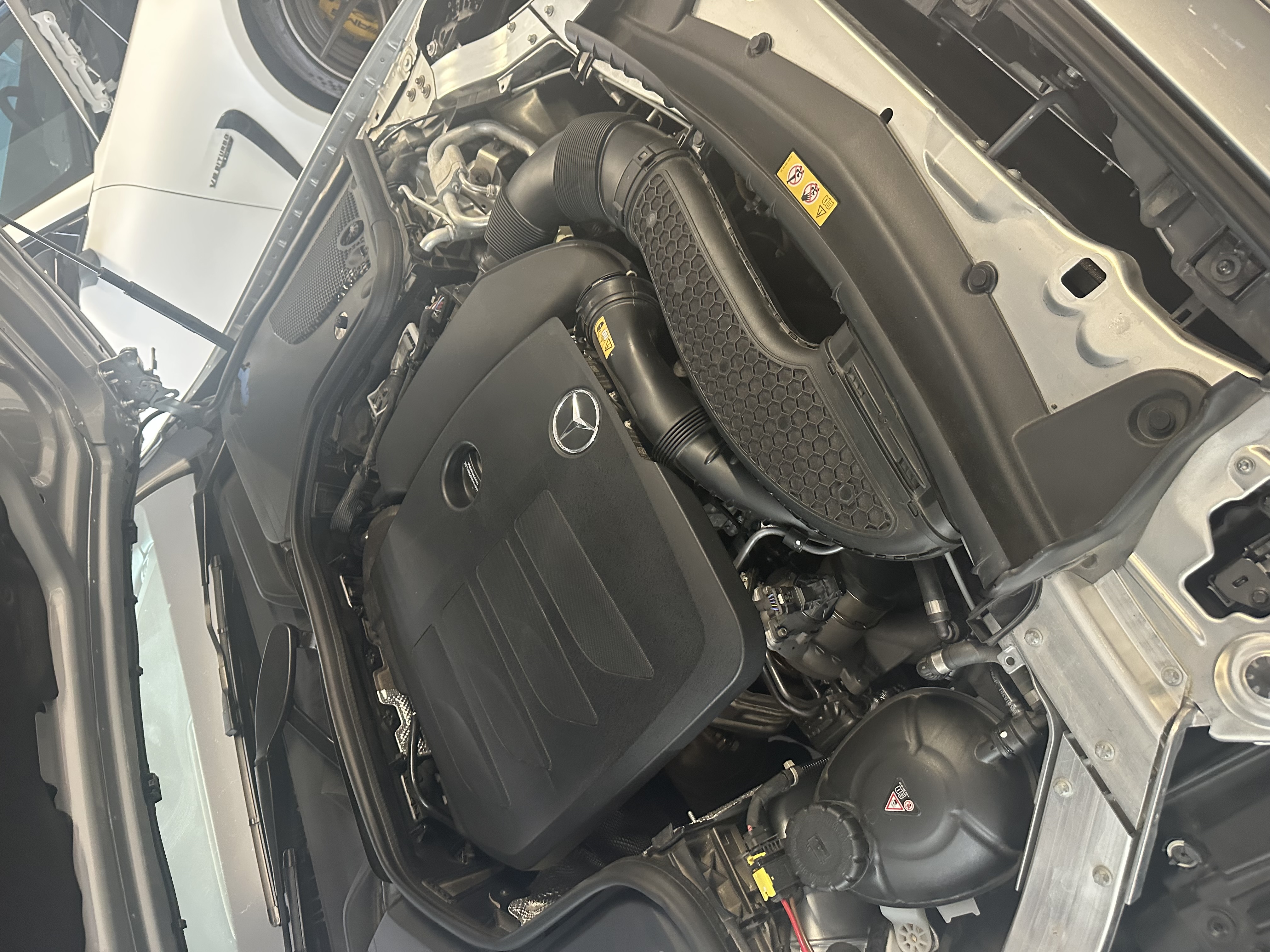 Used 2020 Mercedes-Benz E 350 Sedan image 9