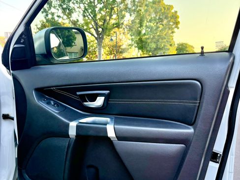 Used 2013 Volvo XC90 3.2 R-Design image 16