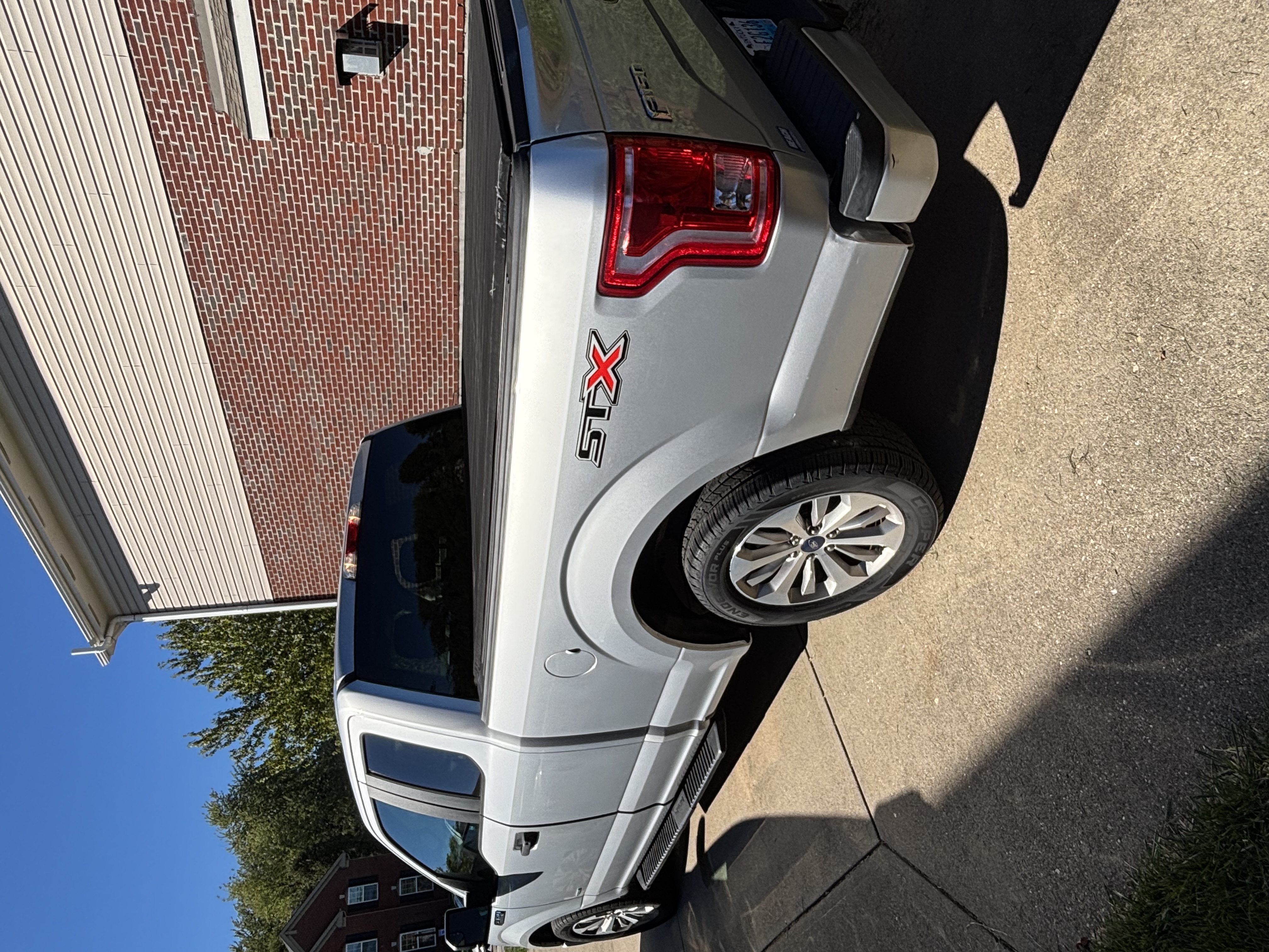 Used 2017 Ford F150 XL w/ Equipment Group 101A Mid RWD image 14
