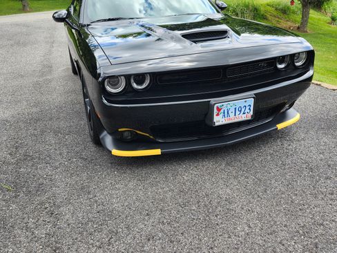 Used 2019 Dodge Challenger R/T w/ Blacktop Package RWD image 1