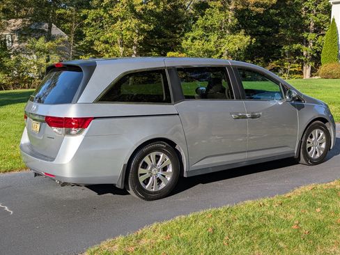 Used 2016 Honda Odyssey SE image 5