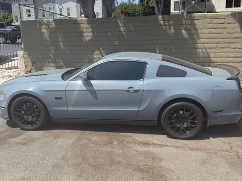 Used 2014 Ford Mustang GT image 6