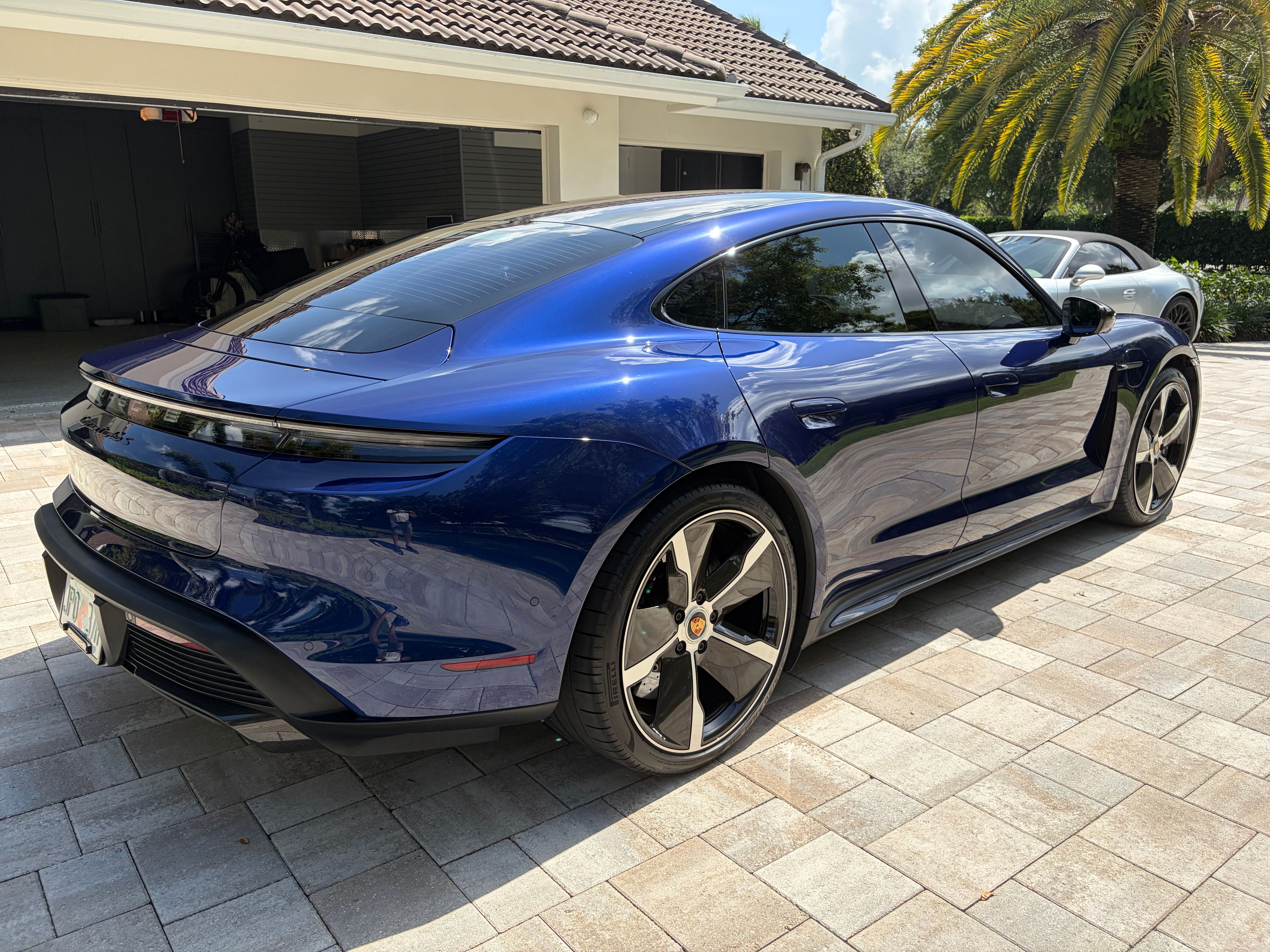 Used 2020 Porsche Taycan Turbo S AWD/4WD image 6