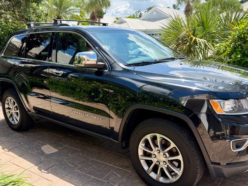 Used 2016 Jeep Grand Cherokee Limited AWD/4WD image 12