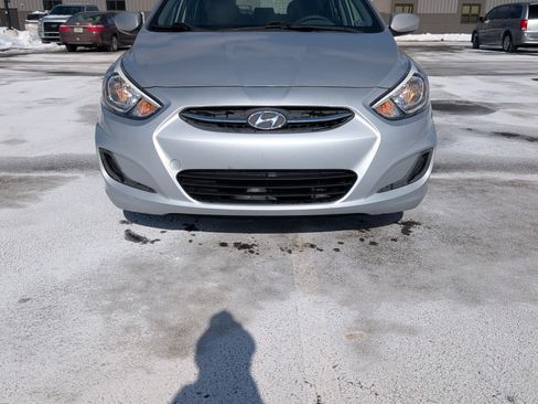 Used 2017 Hyundai Accent SE image 2