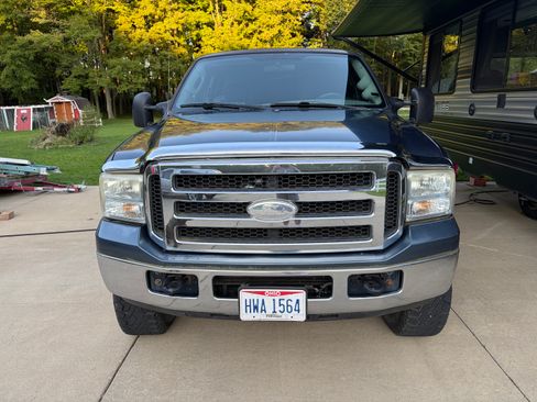 Used 2005 Ford F250 XLT RWD image 11