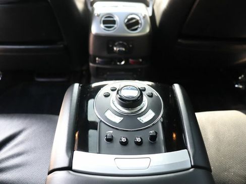 Used 2011 Rolls-Royce Ghost image 18