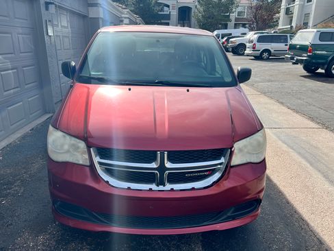 Used 2014 Dodge Grand Caravan American Value Package image 1
