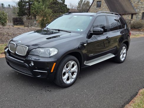 Used 2011 BMW X5 xDrive50i image 4