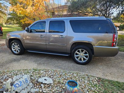 Used 2014 GMC Yukon XL Denali