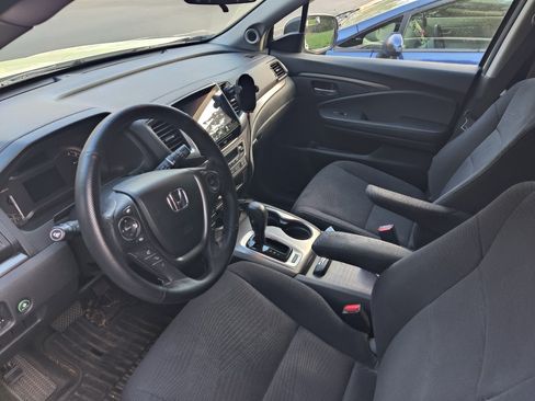 Used 2018 Honda Pilot EX image 10