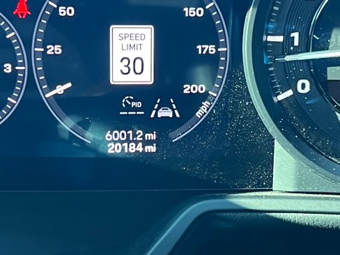 Used 2021 Porsche 911 Carrera image 20