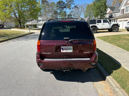 Used 2007 GMC Envoy SLE w/ Cargo Convenience Package image 5