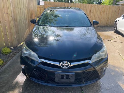 Used 2016 Toyota Camry SE FWD image 6