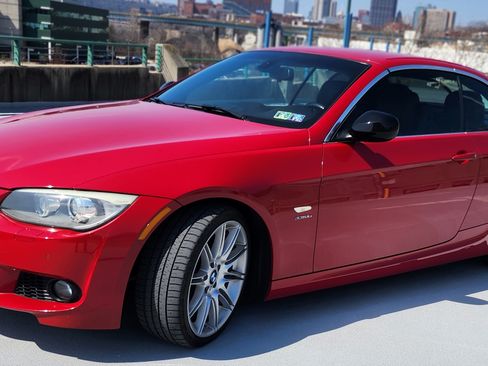 Used 2011 BMW 335is Convertible image 1