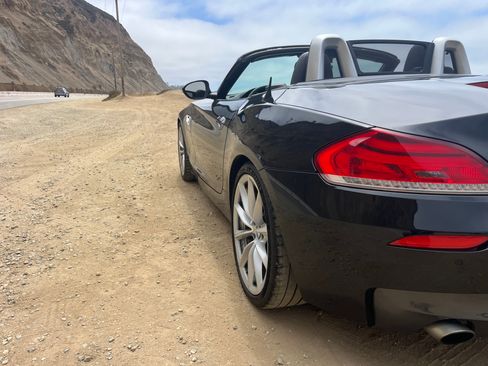 Used 2014 BMW Z4 sDrive35i RWD image 5