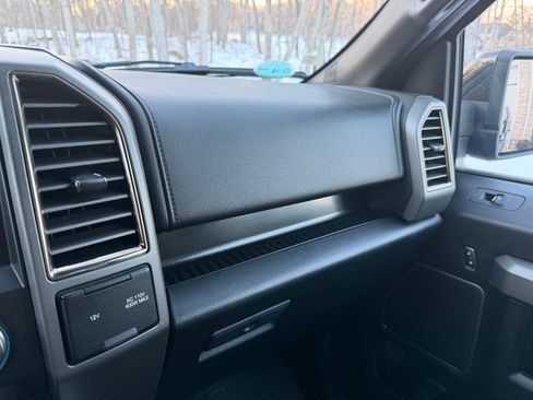 Used 2018 Ford F150 Raptor w/ Equipment Group 802A Luxury image 19