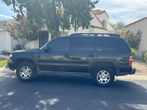 Used 2004 Chevrolet Tahoe Z71 w/ Z71 Preferred Equipment Group image 1