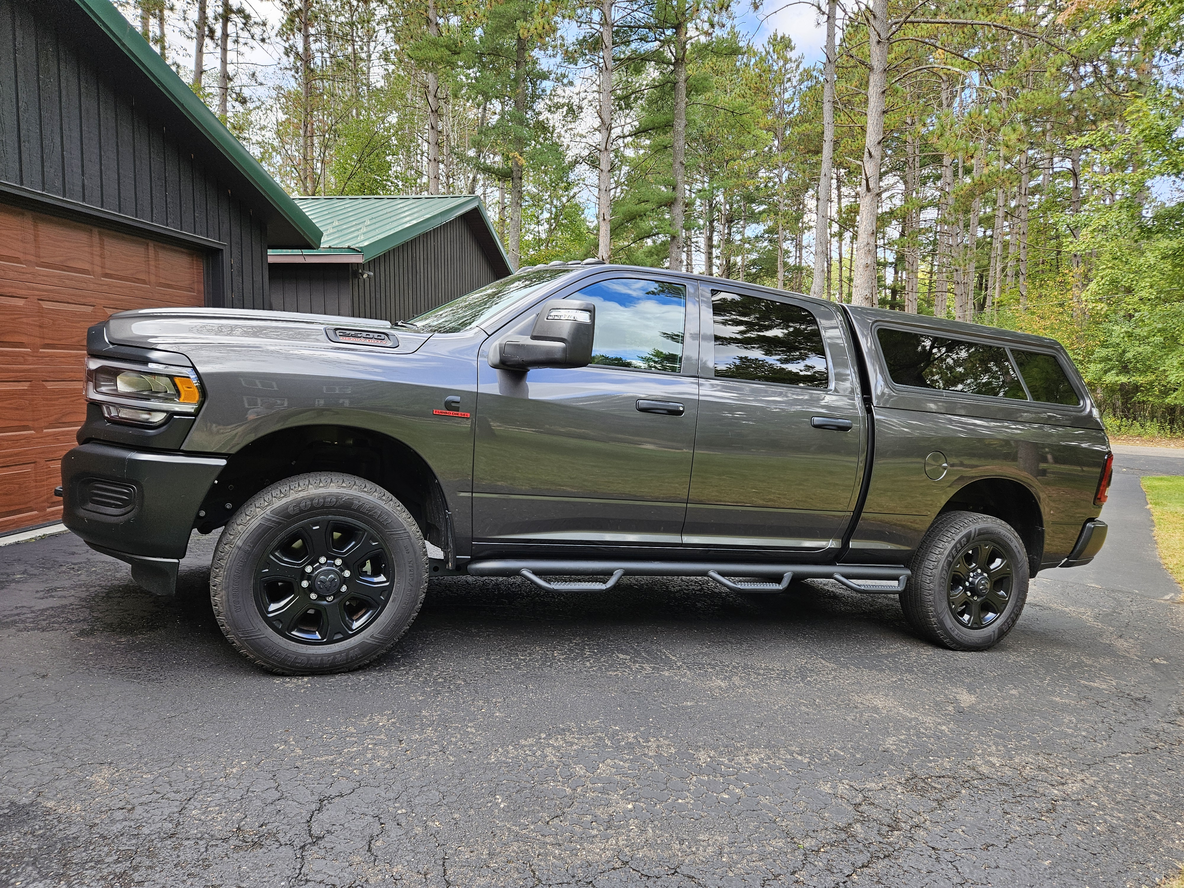 Used 2024 RAM 2500 Tradesman w/ Snow Chief Group AWD/4WD image 1