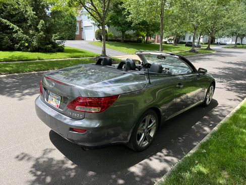 Used 2012 Lexus IS 250C w/ Luxury Pkg RWD image 5