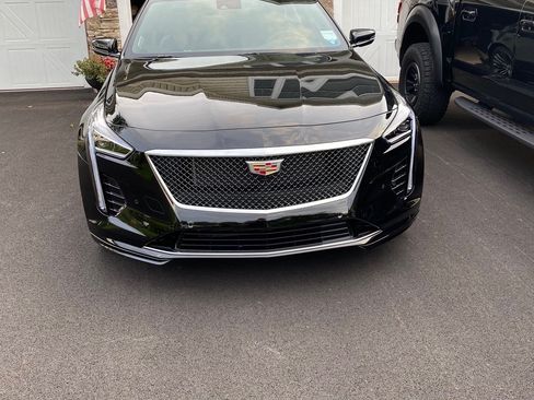 Used 2020 Cadillac CT6 V image 2
