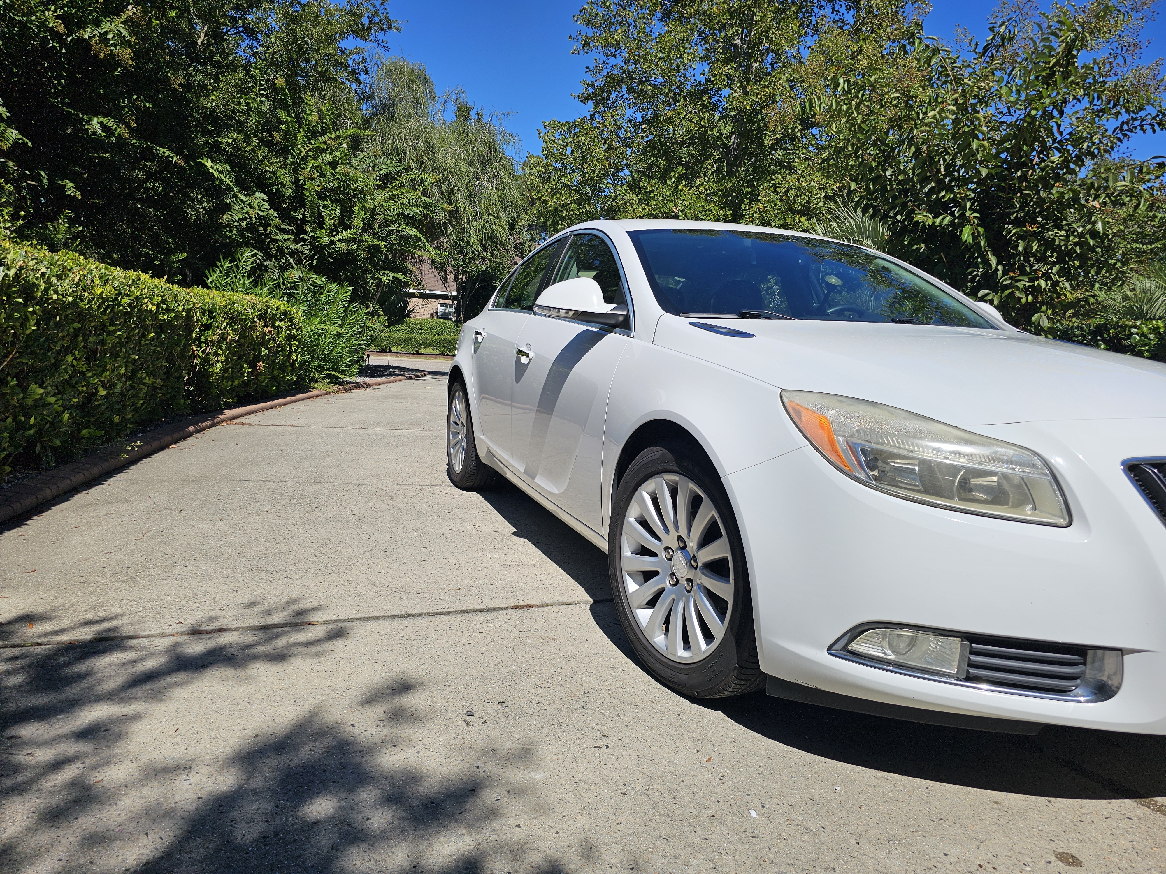 Used 2012 Buick Regal Premium FWD image 4