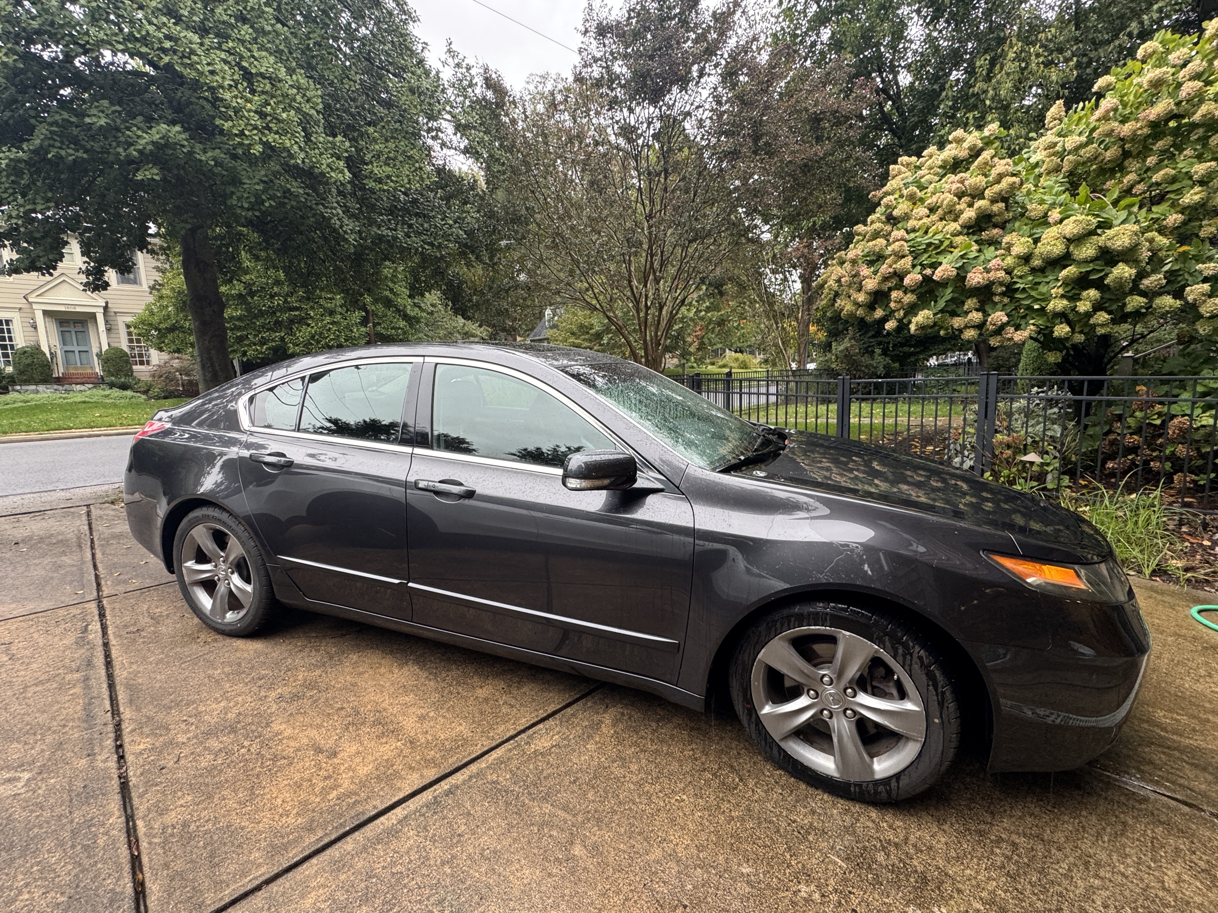 Used 2013 Acura TL w/ Technology Package AWD/4WD image 8