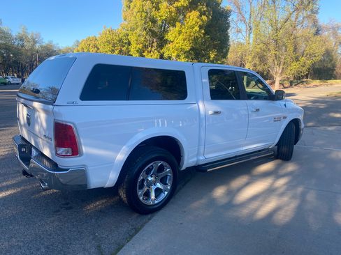 Used 2017 RAM 1500 Laramie w/ Convenience Group image 13