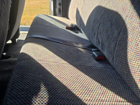 Used 2001 Dodge Ram 2500 Truck 4x4 Quad Cab image 11