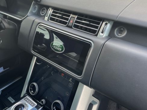 Used 2022 Land Rover Range Rover P525 Westminster Edition image 16