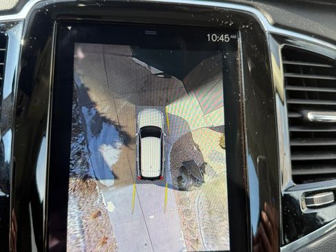 Used 2020 Volvo XC90 T6 Inscription w/ Protection Package Premier image 10