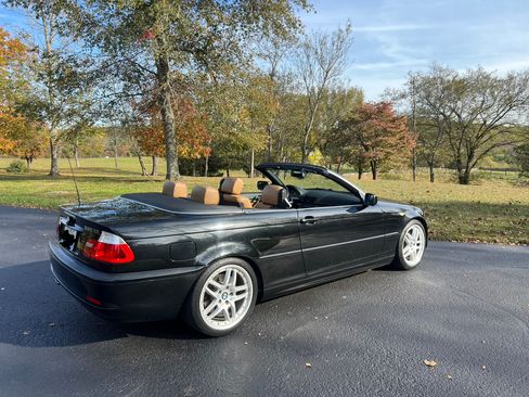 Used 2006 BMW 330Ci Convertible image 2