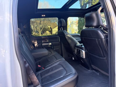 Used 2017 Ford F250 Platinum w/ Platinum Ultimate Package AWD/4WD image 10