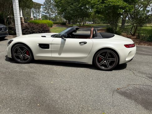 Used 2018 Mercedes-Benz AMG GT C image 26