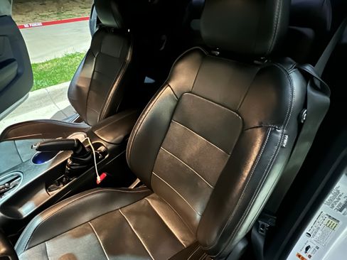 Used 2018 Ford Mustang GT Premium image 16